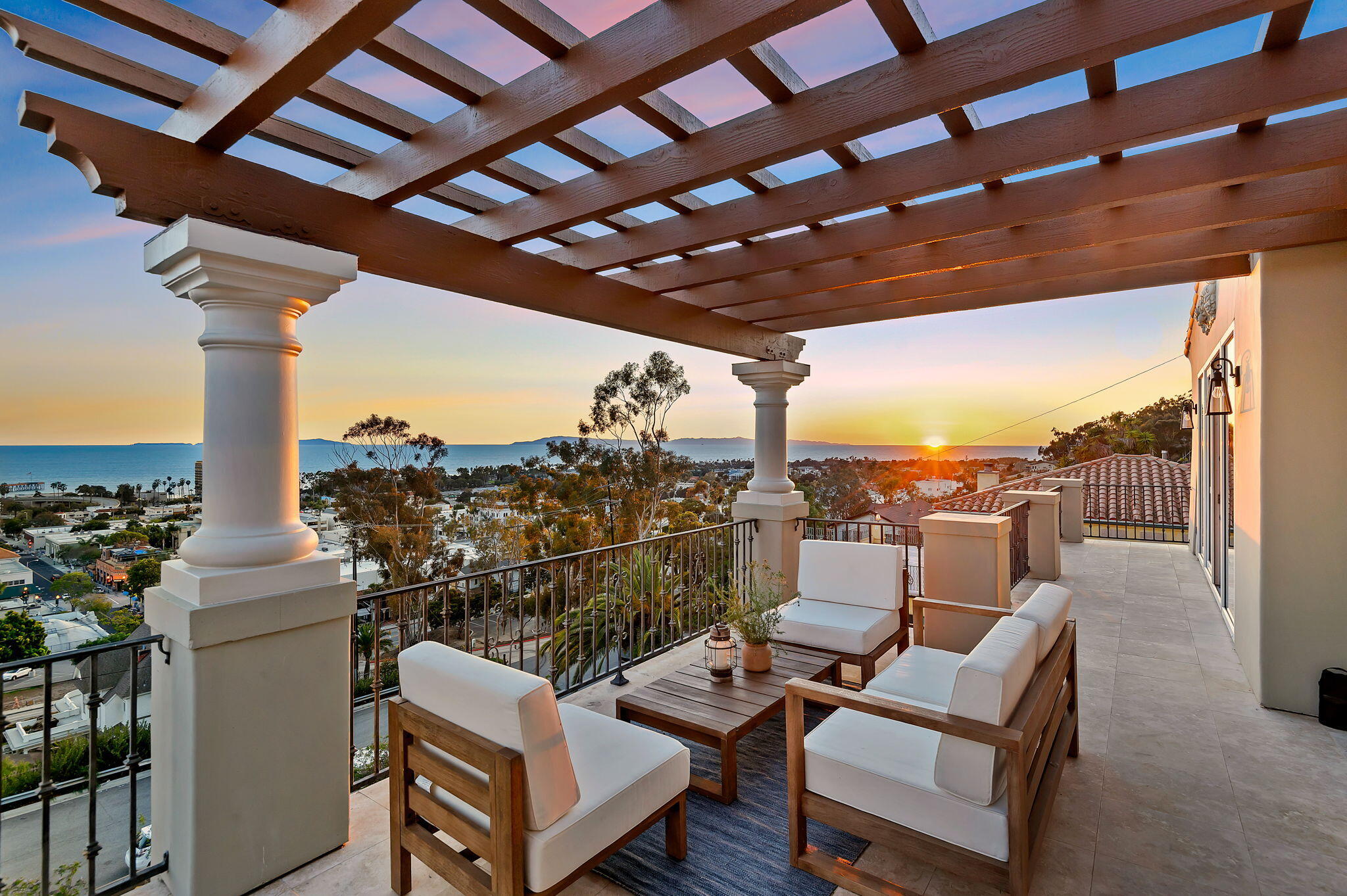 611 Buena Vista Street