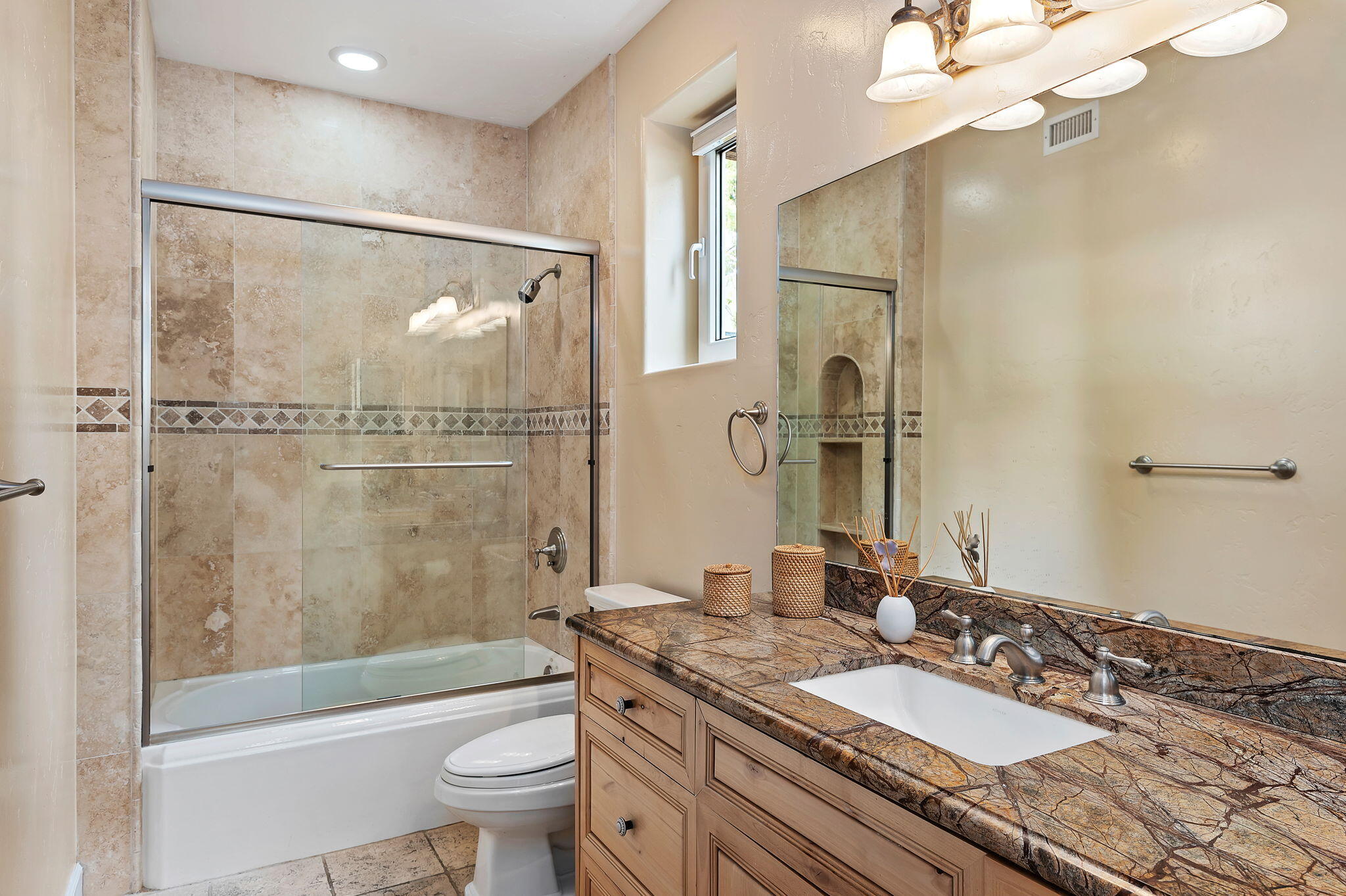 611 Buena Vista Street