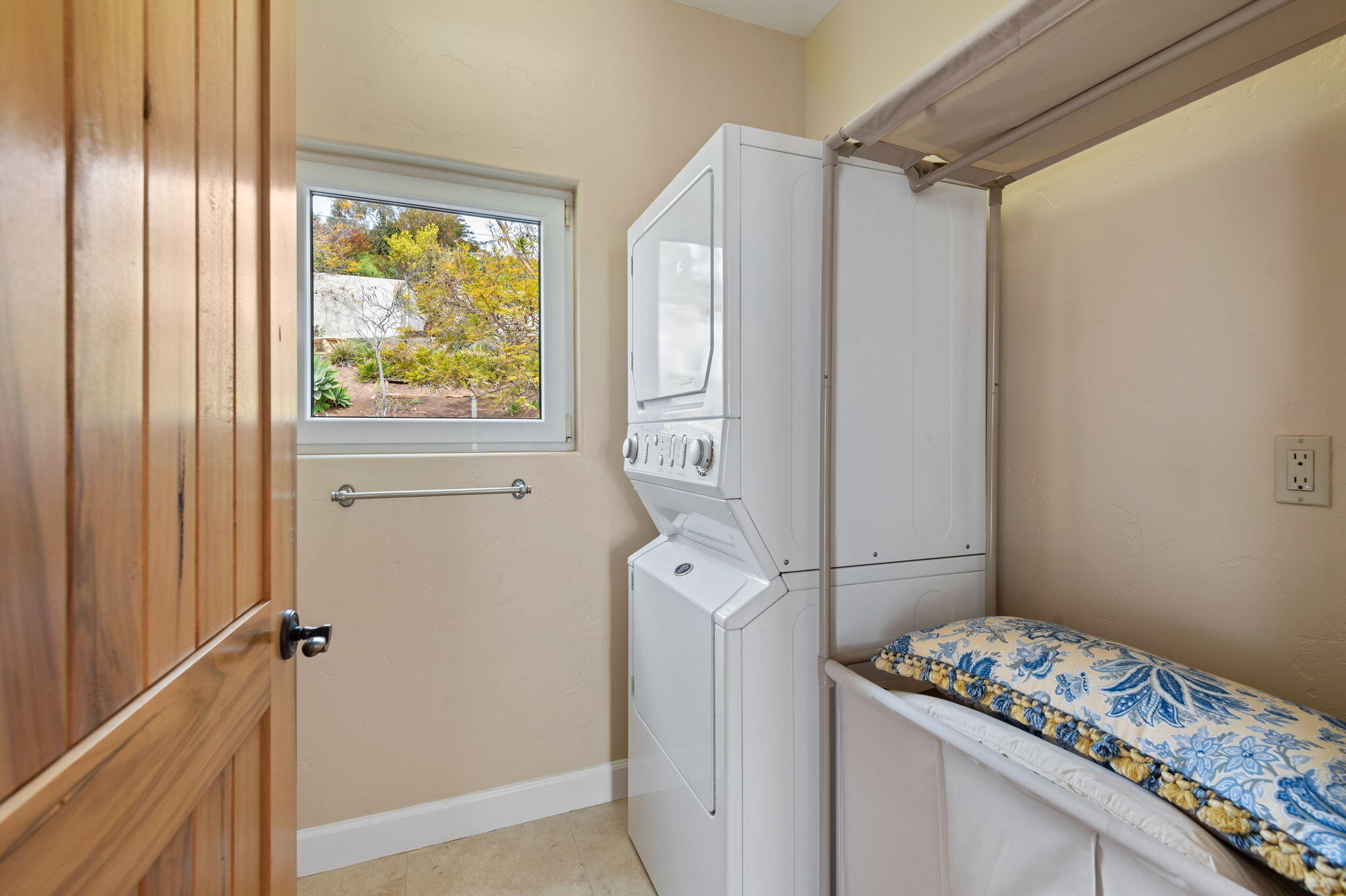 611 Buena Vista Street