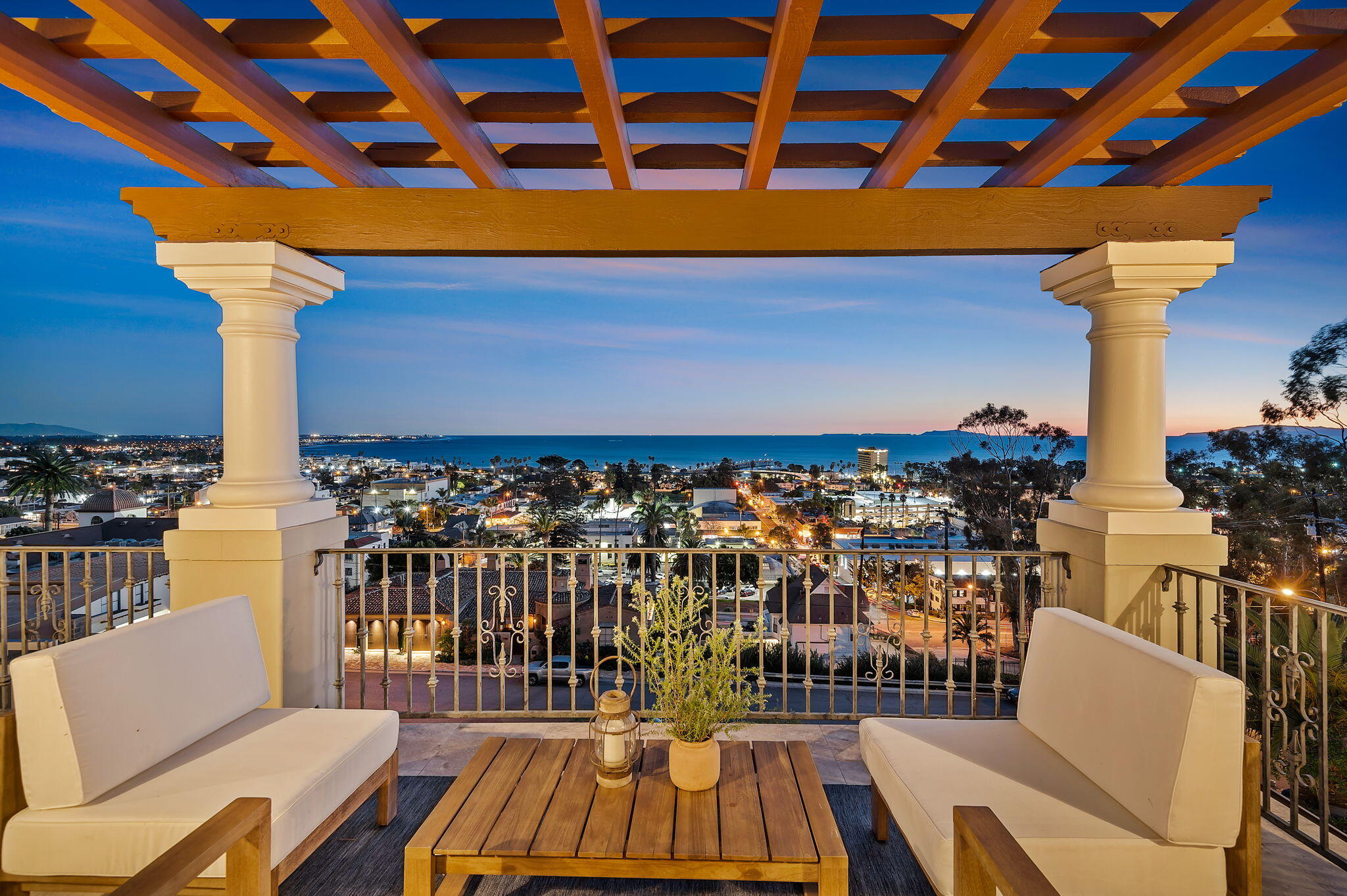 611 Buena Vista Street