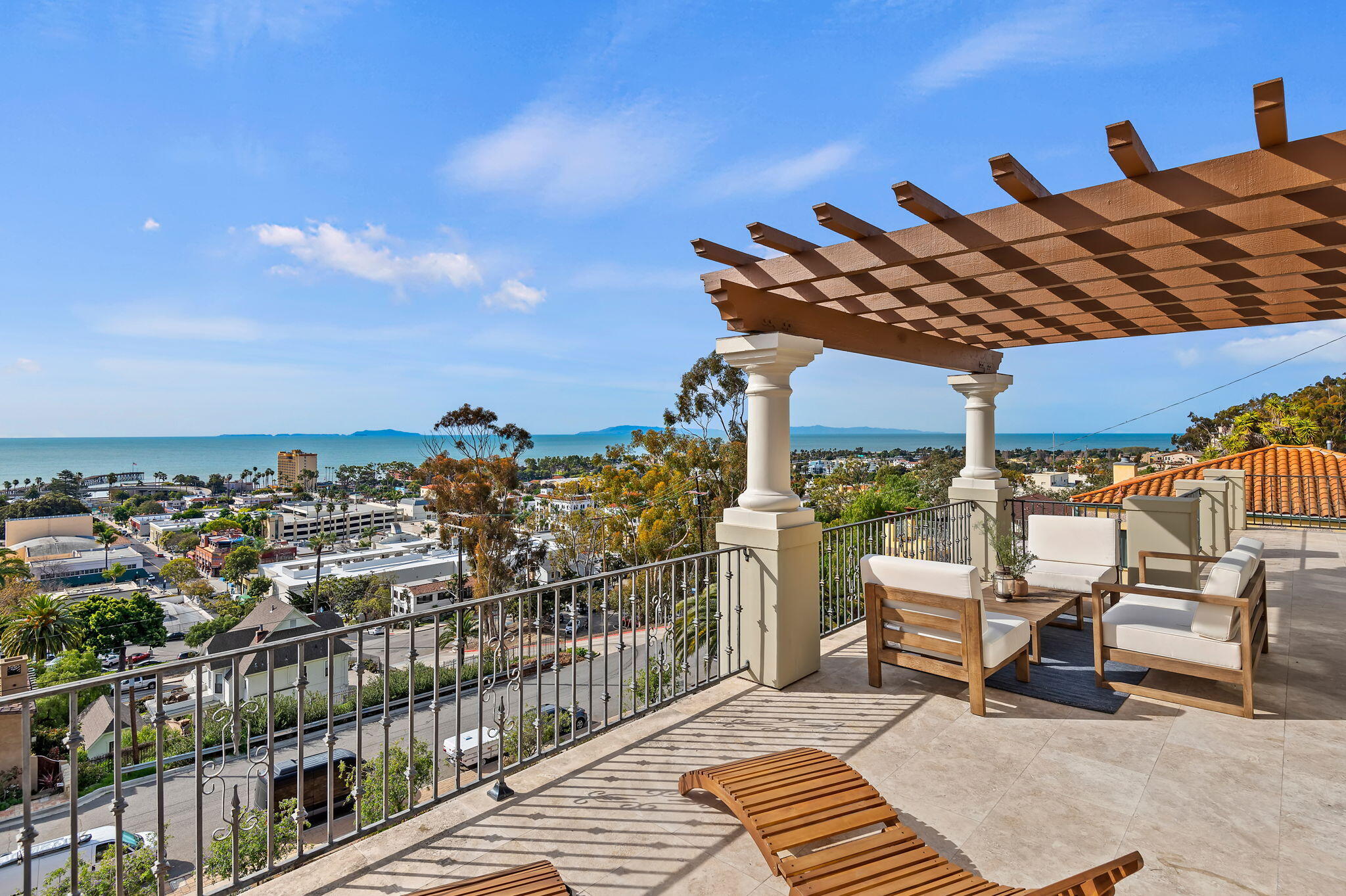 611 Buena Vista Street