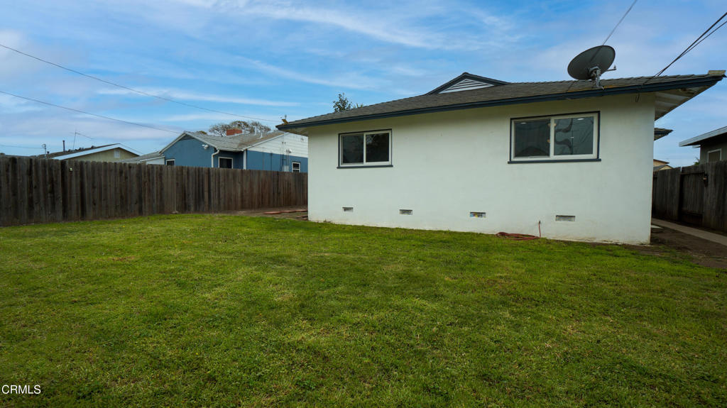 1413 W Palm Drive