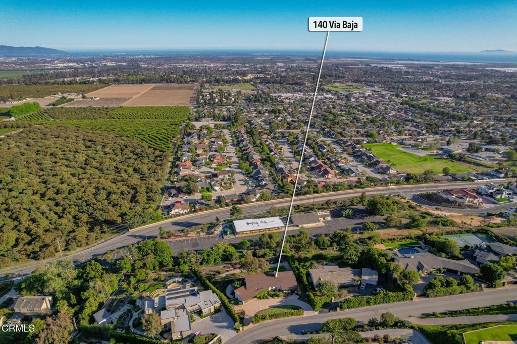 140 Via Baja