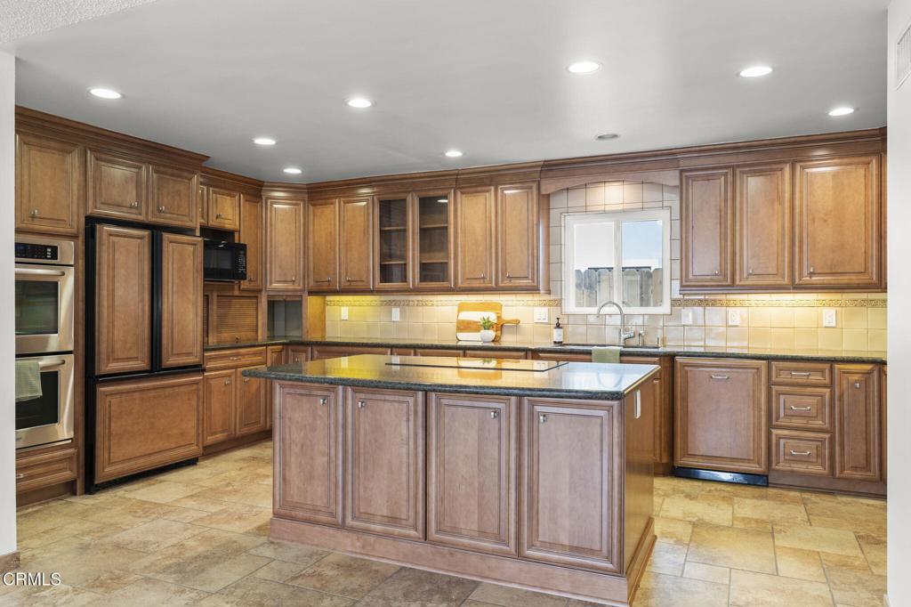 741 Kentwood Drive