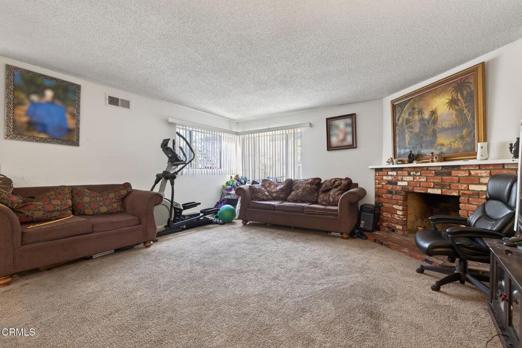 729 Ivywood Drive