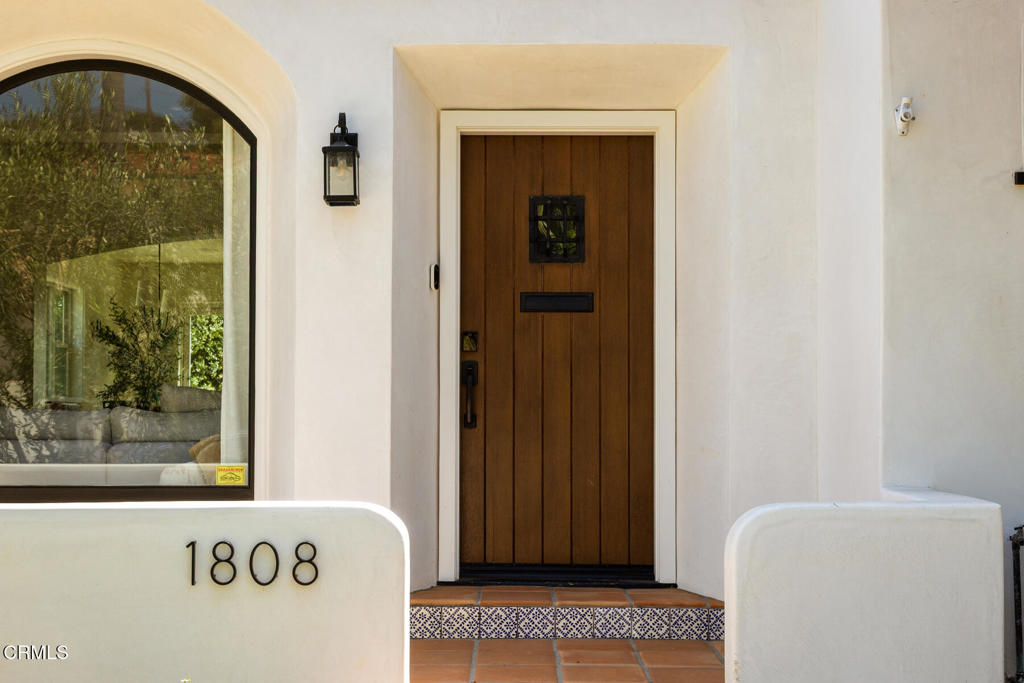 1808 Poli Street