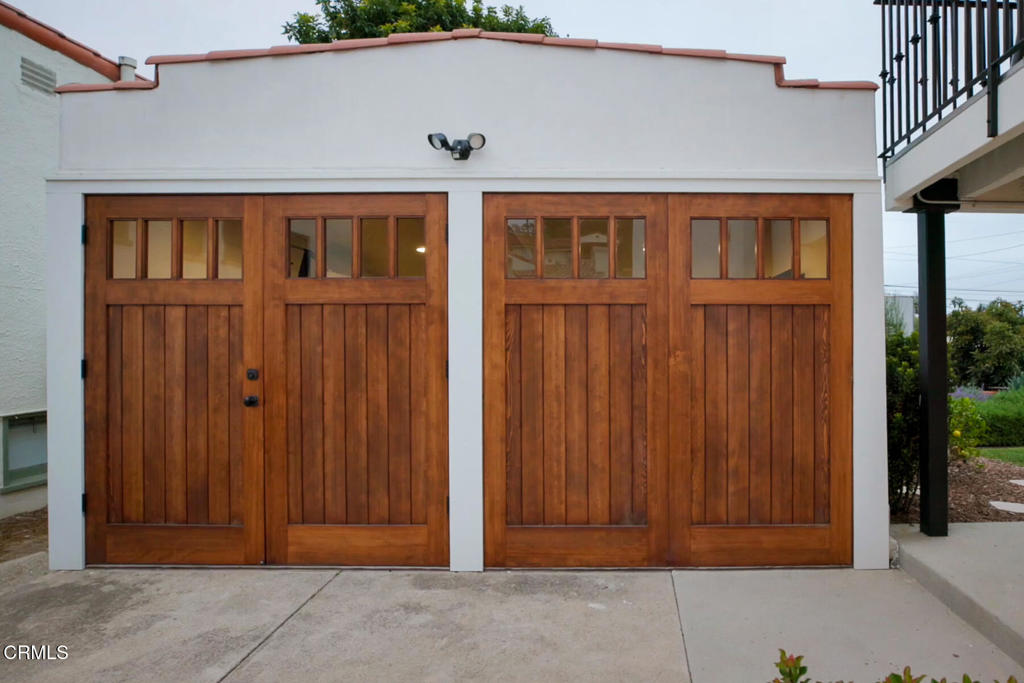 1808 Poli Street