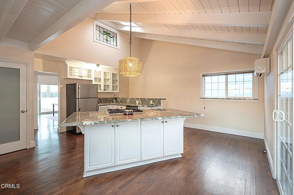 999 Waterbury Lane