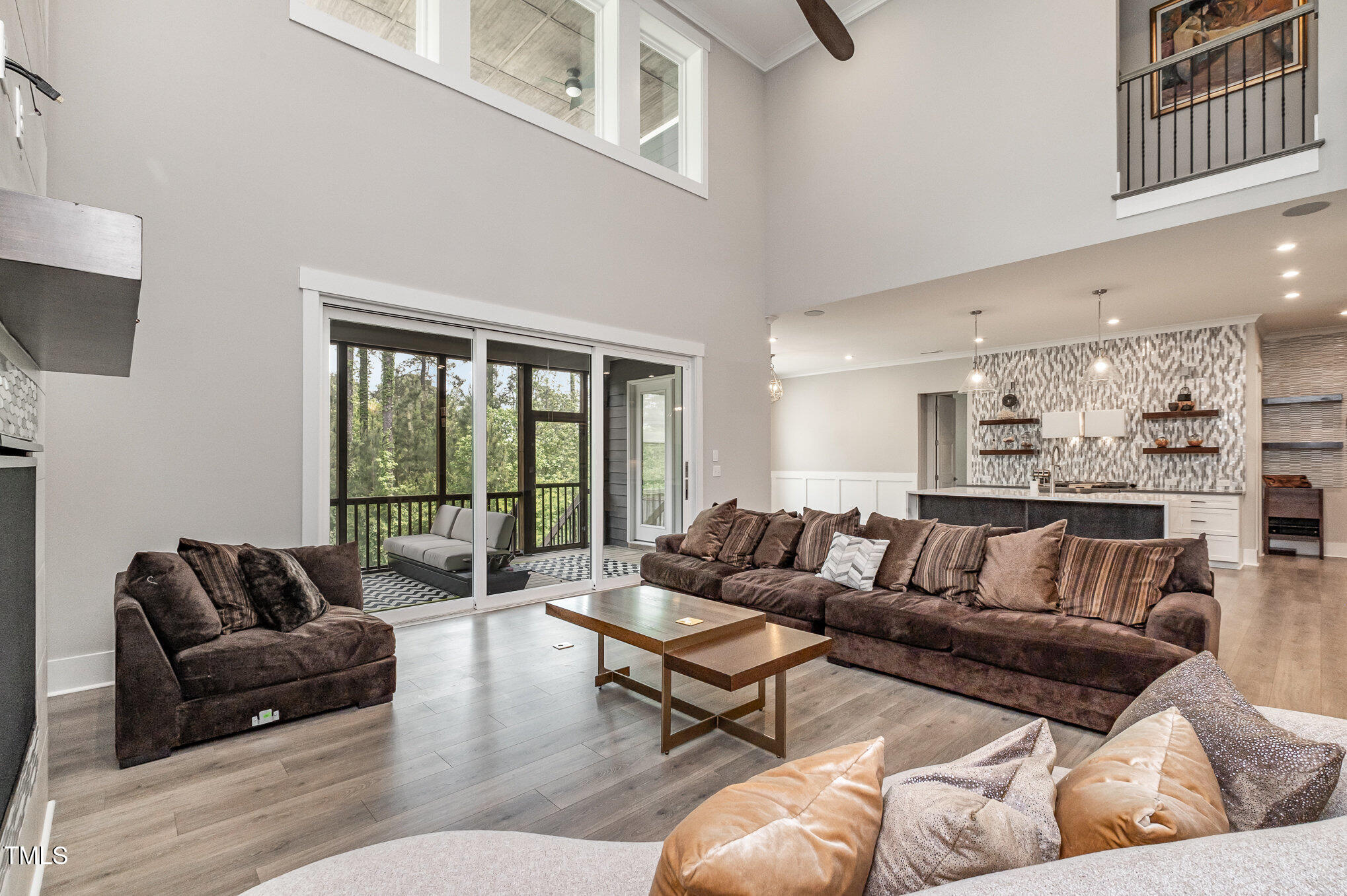 1112 Valley Rose Way