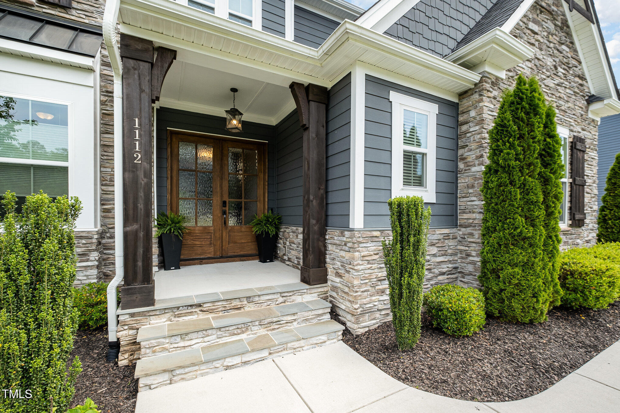 1112 Valley Rose Way