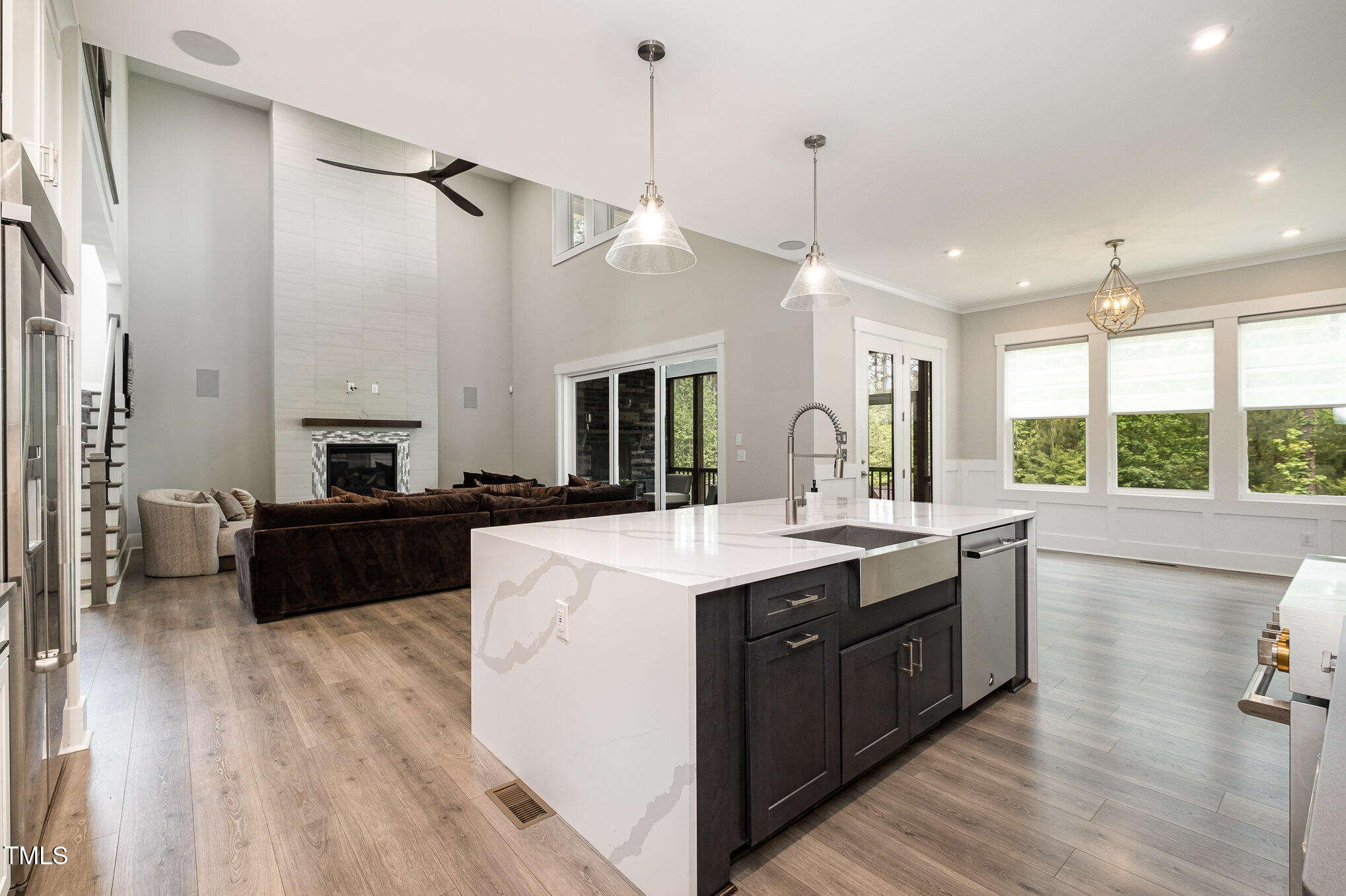 1112 Valley Rose Way