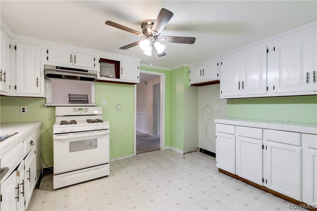 7906 Dalmain Dr