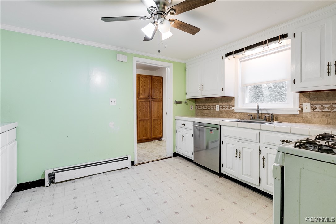 7906 Dalmain Dr