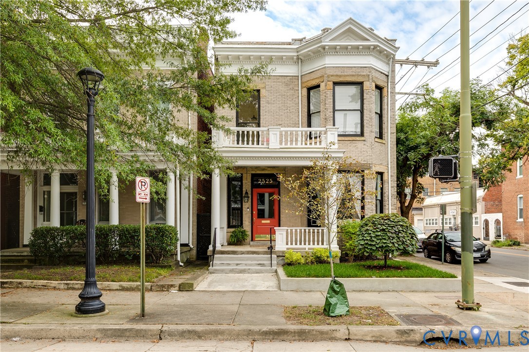 2525 W Grace St