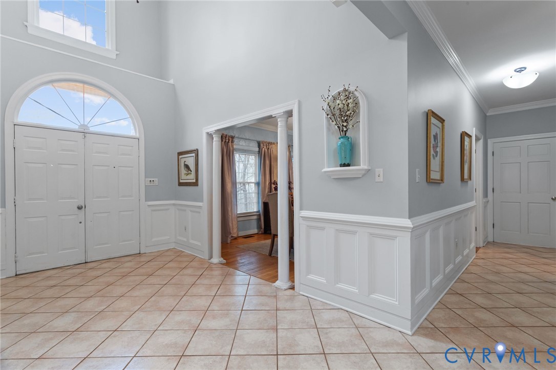 2121 Christendom Dr