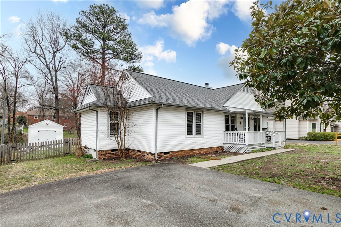 2709 Lawland Dr