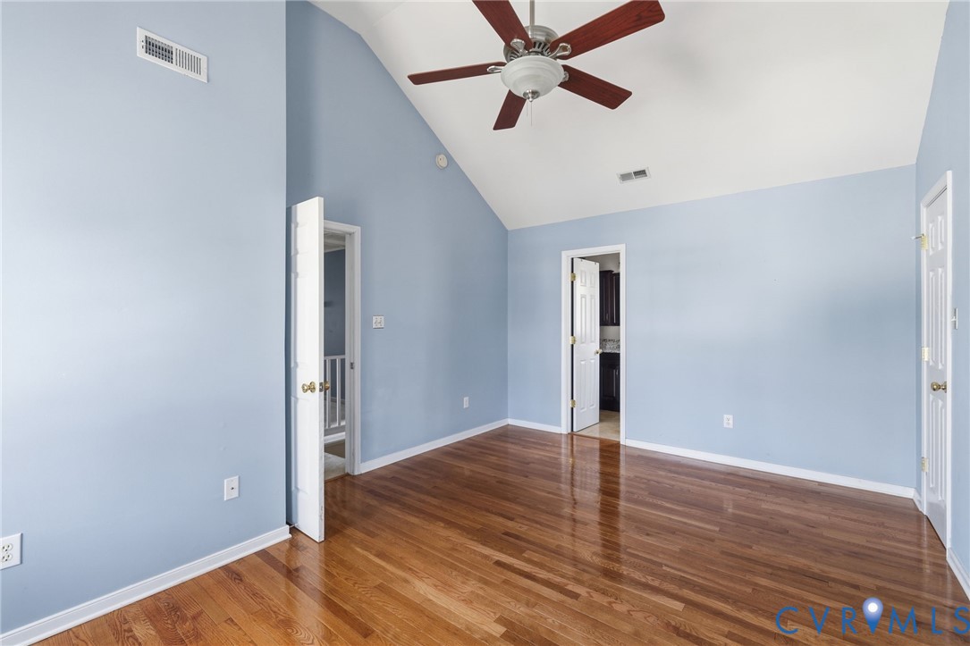 7830 Falling Hill Ter