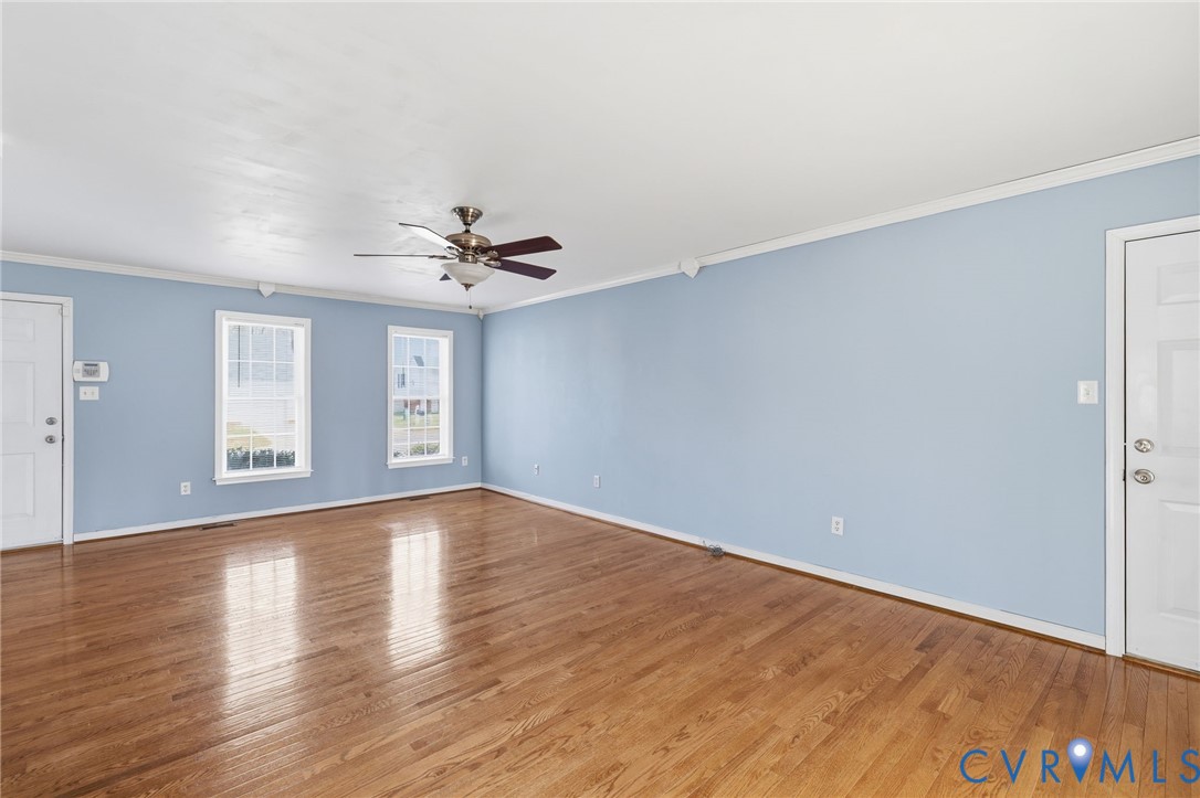 7830 Falling Hill Ter