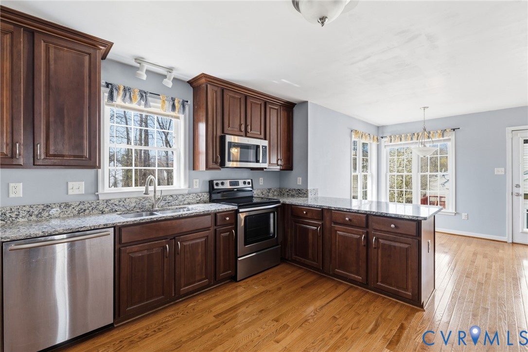 7830 Falling Hill Ter