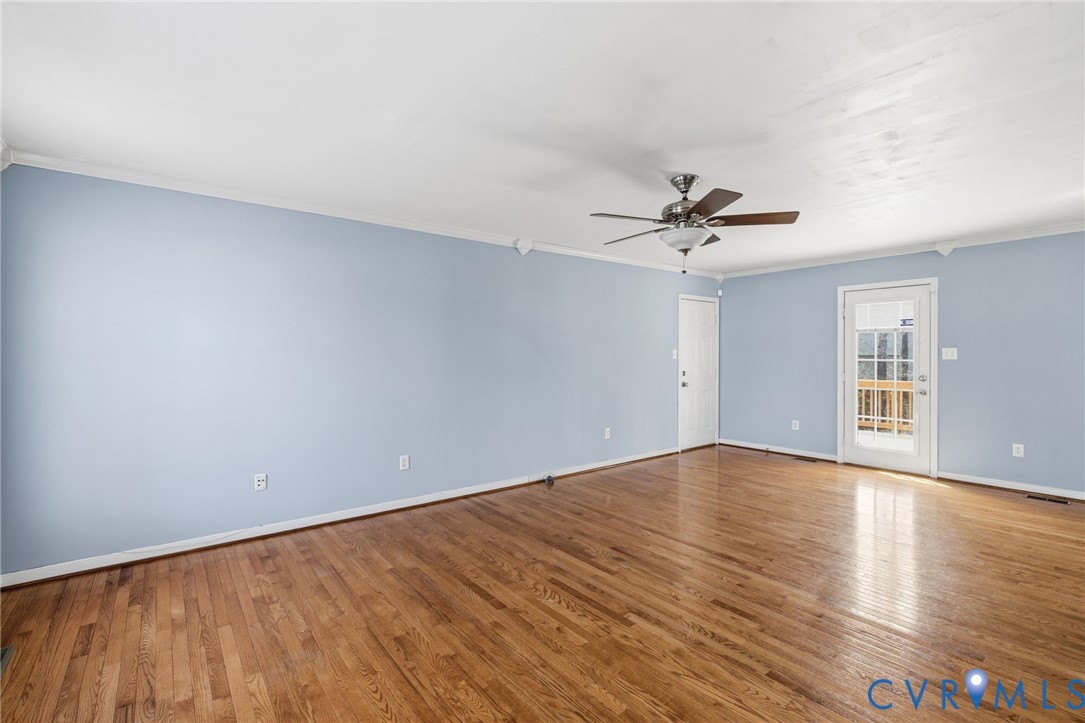 7830 Falling Hill Ter