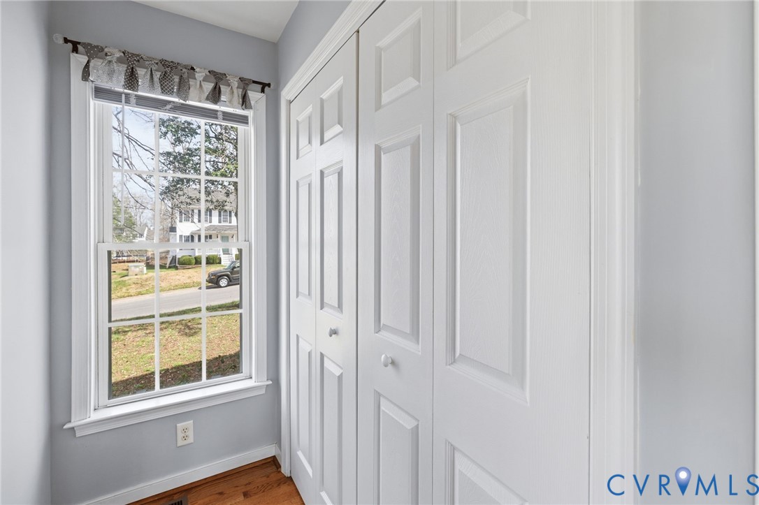 7830 Falling Hill Ter