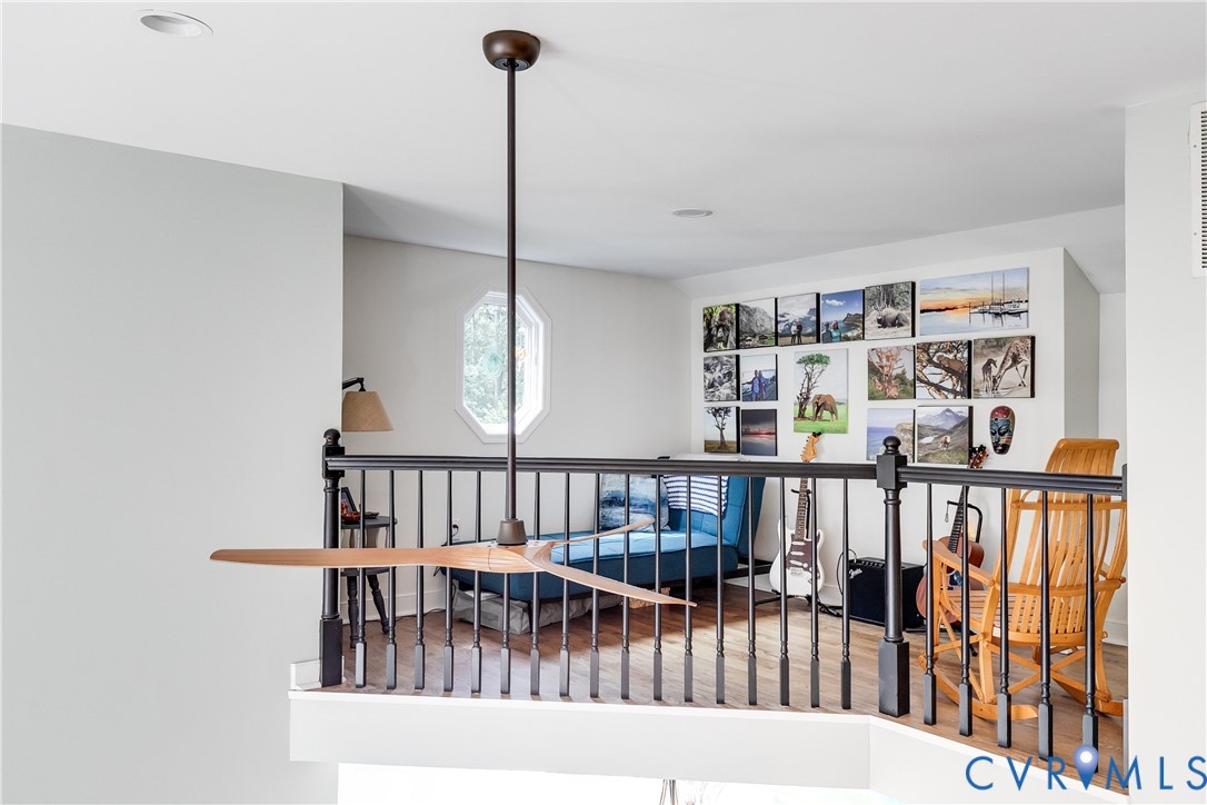 1800 Fairwind Cir