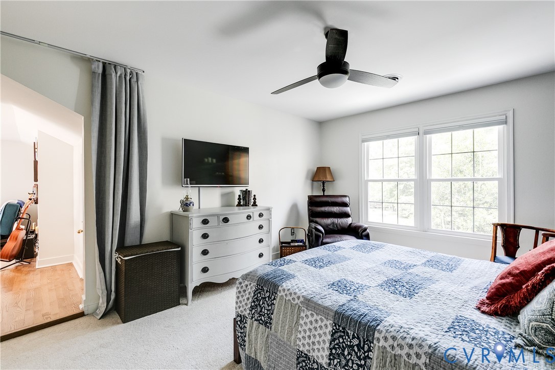 1800 Fairwind Cir