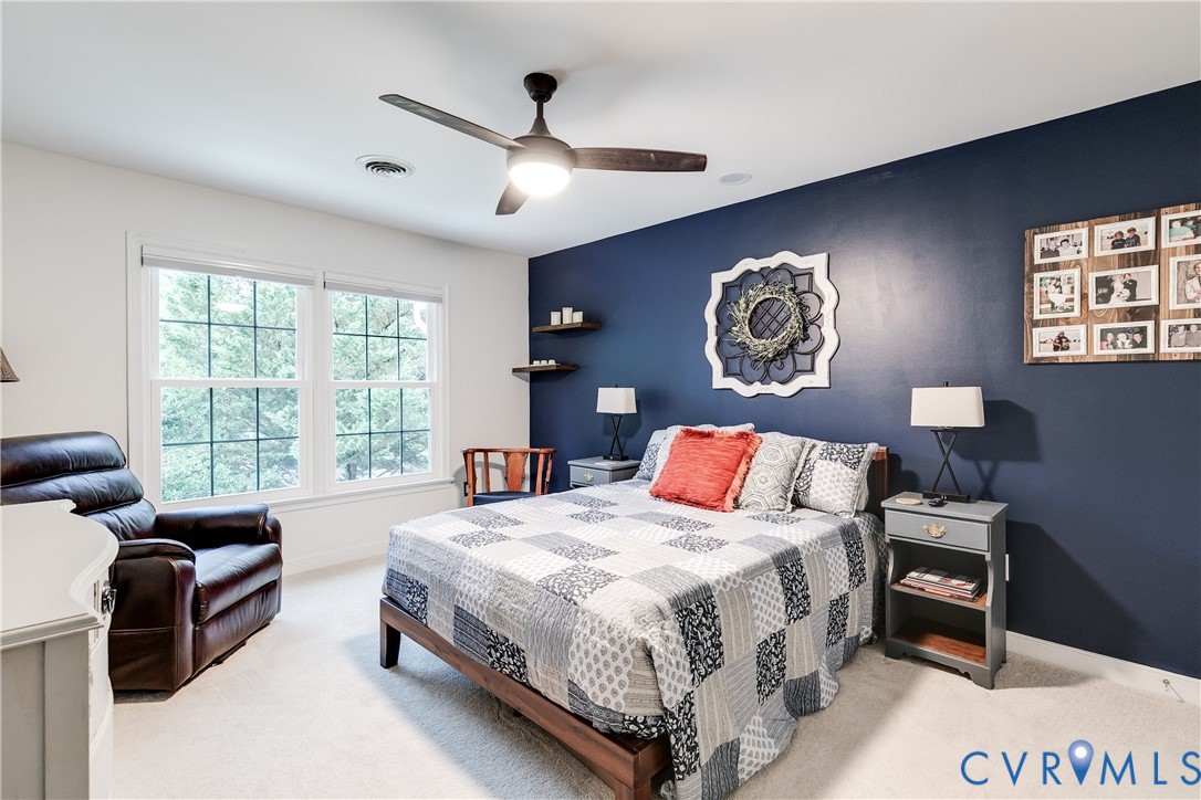 1800 Fairwind Cir