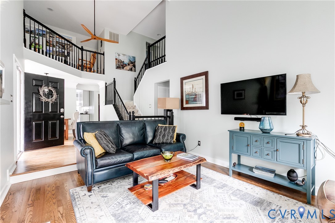 1800 Fairwind Cir