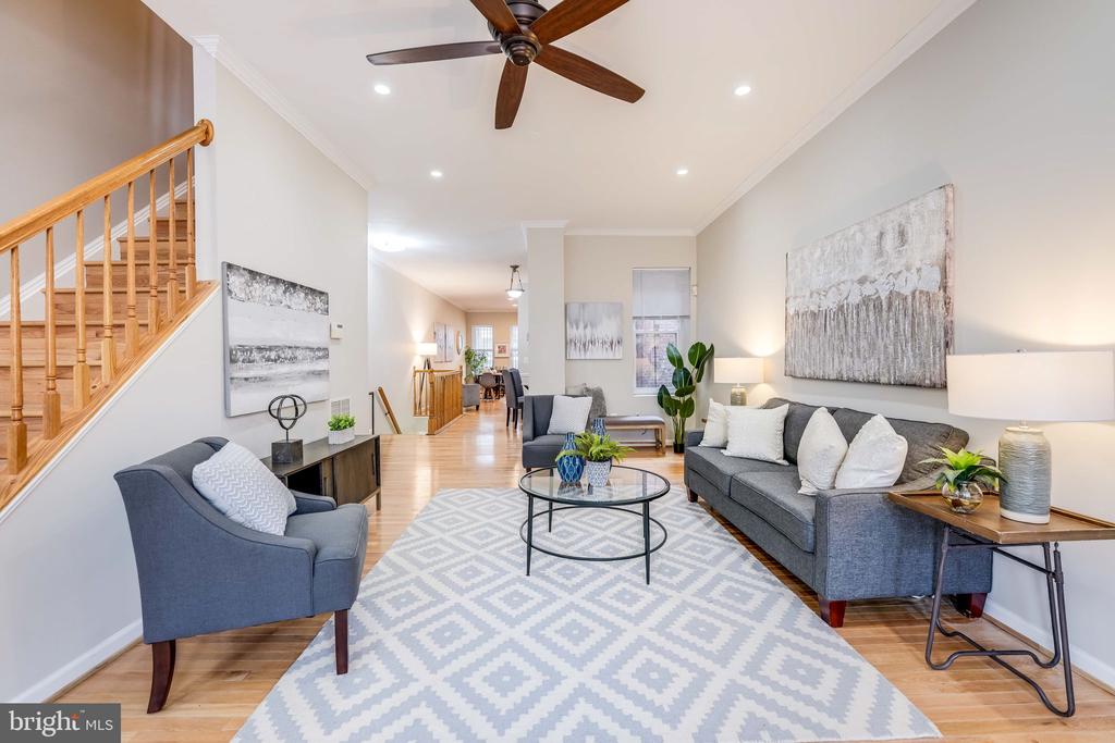 27 Todd Pl NE