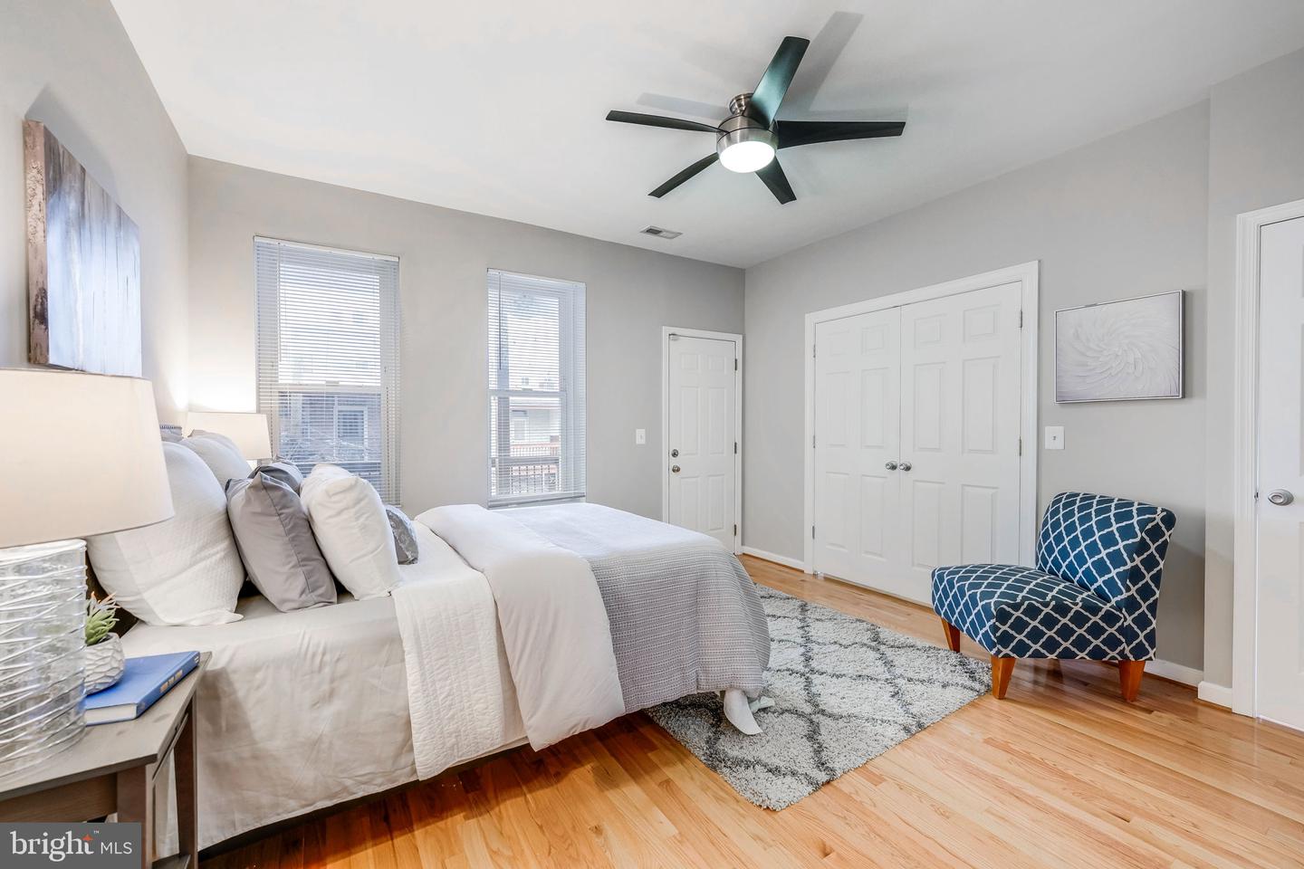 27 Todd Pl NE