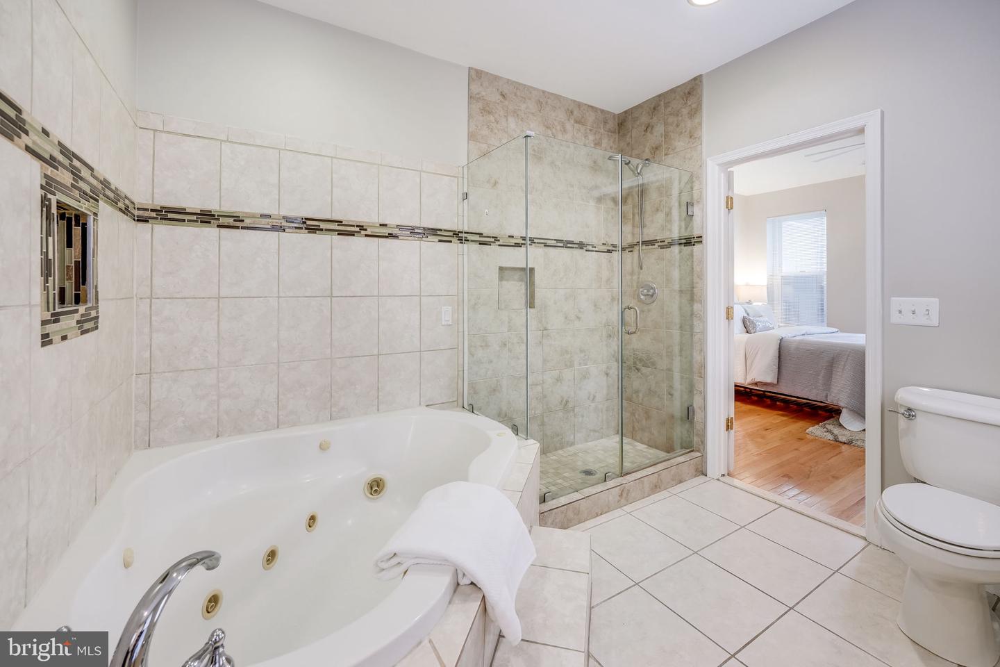 27 Todd Pl NE