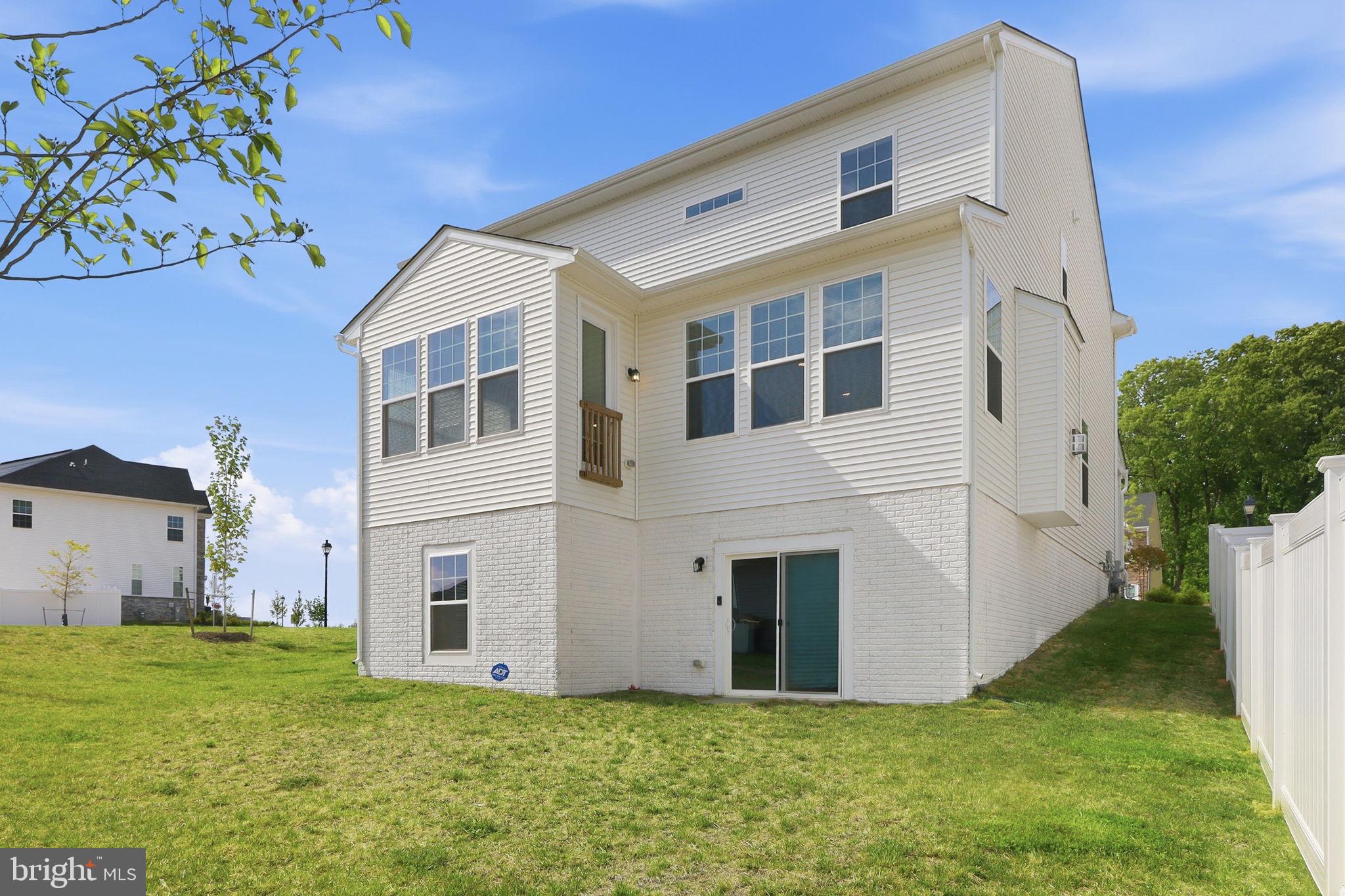 11907 PROSPECT VIEW AVENUE