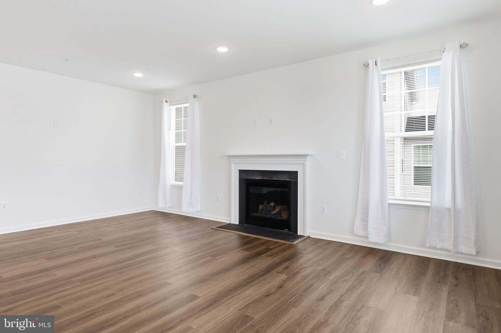 11907 PROSPECT VIEW AVENUE