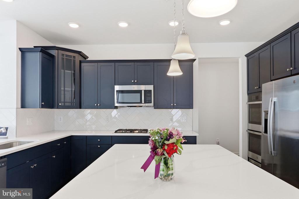 11907 PROSPECT VIEW AVENUE
