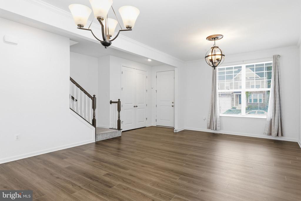 11907 PROSPECT VIEW AVENUE