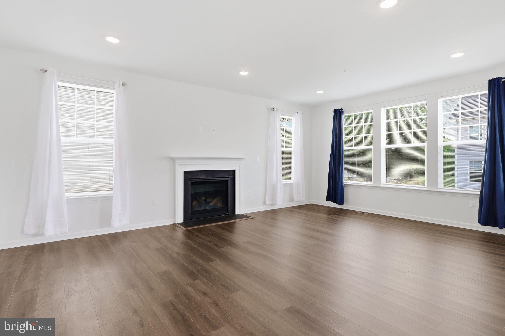 11907 PROSPECT VIEW AVENUE