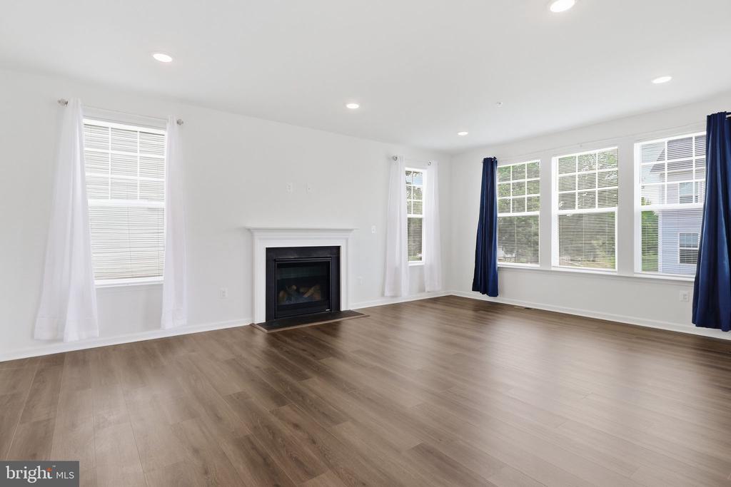 11907 PROSPECT VIEW AVENUE