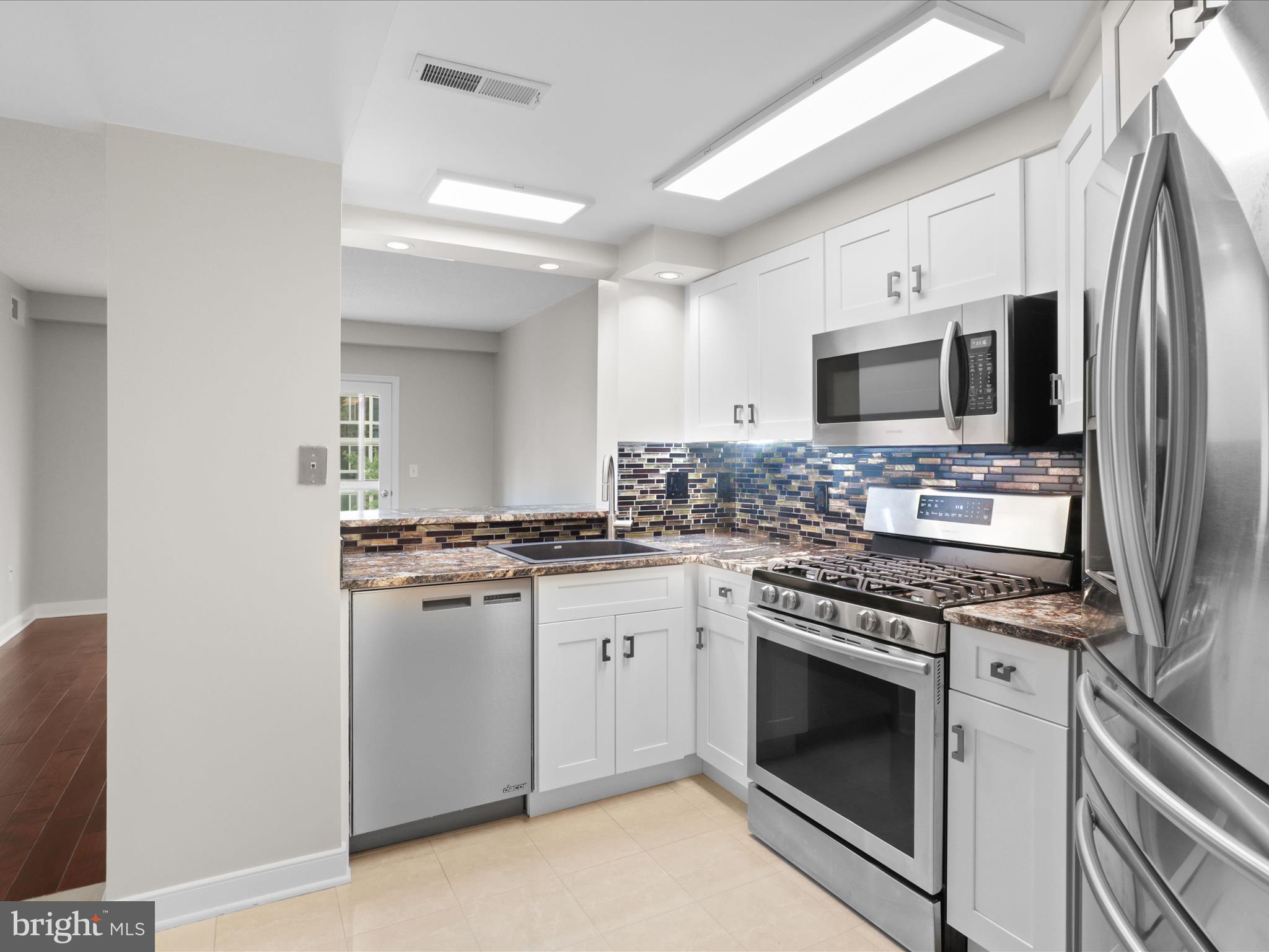 1045 N Utah St #2-404