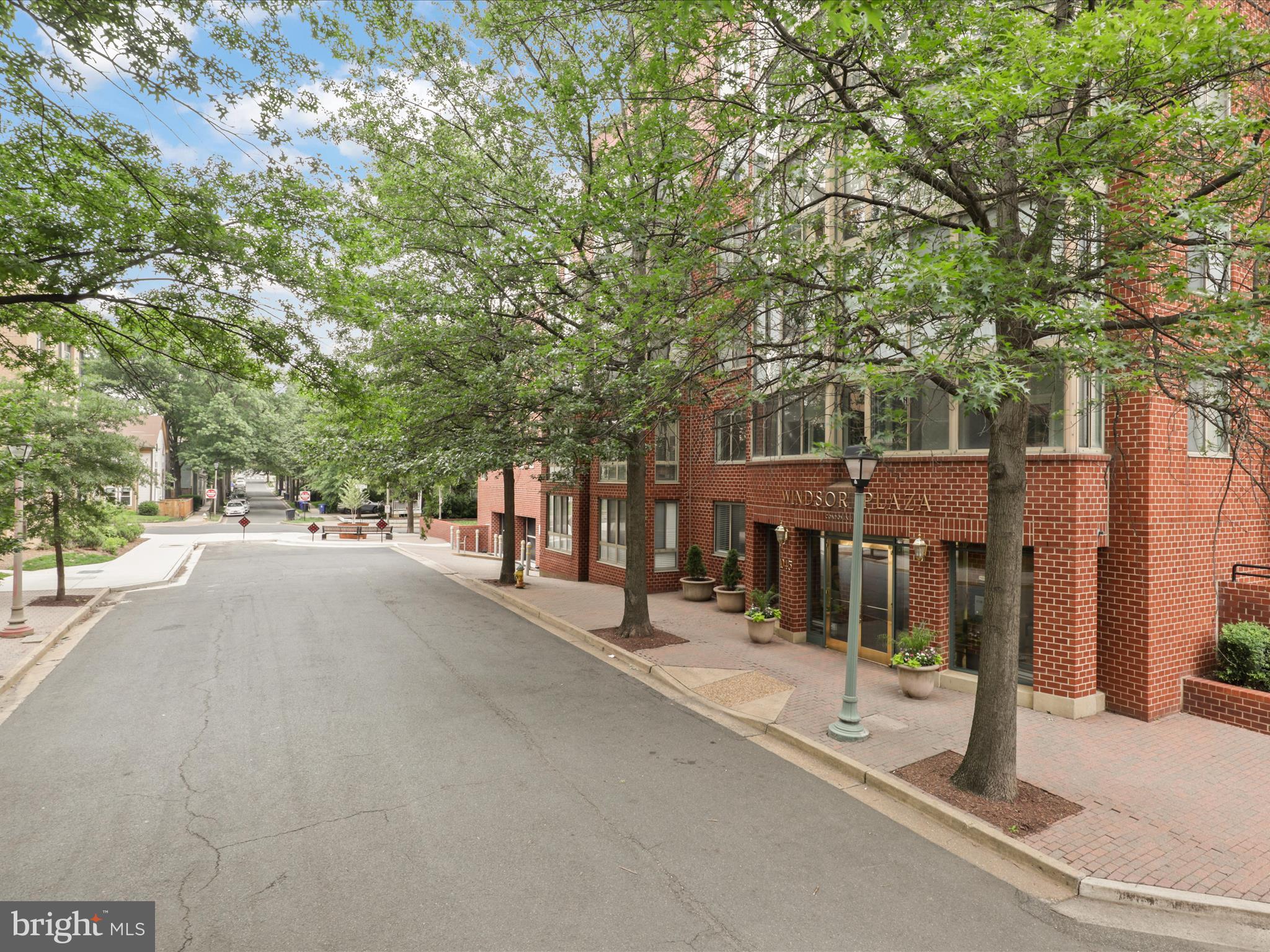 1045 N Utah St #2-404