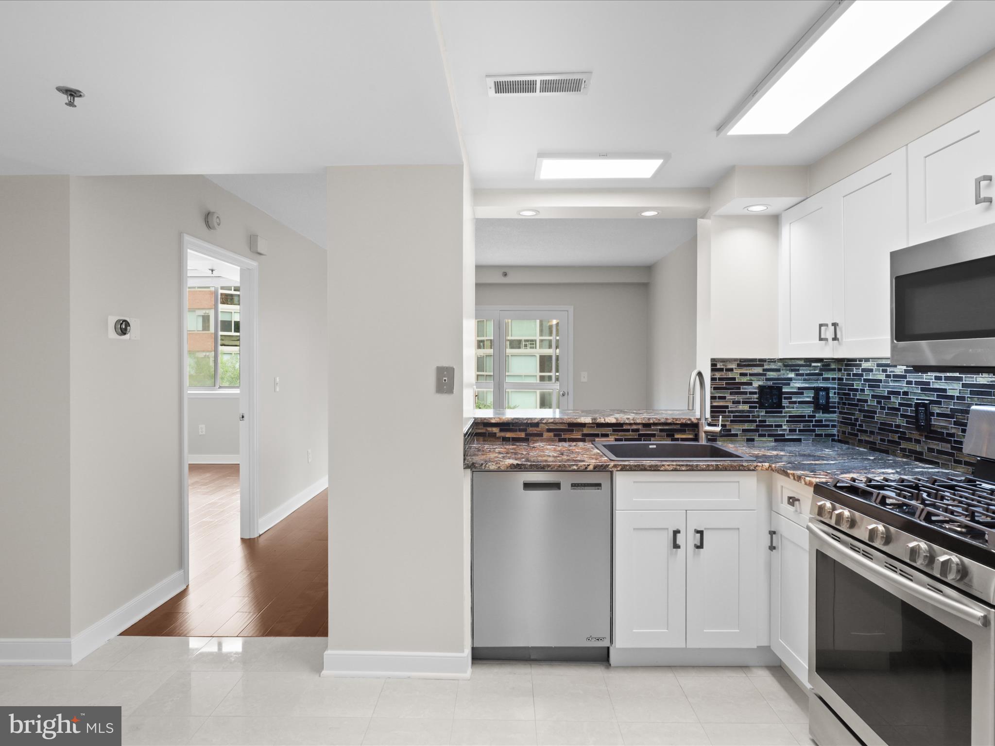 1045 N Utah St #2-404