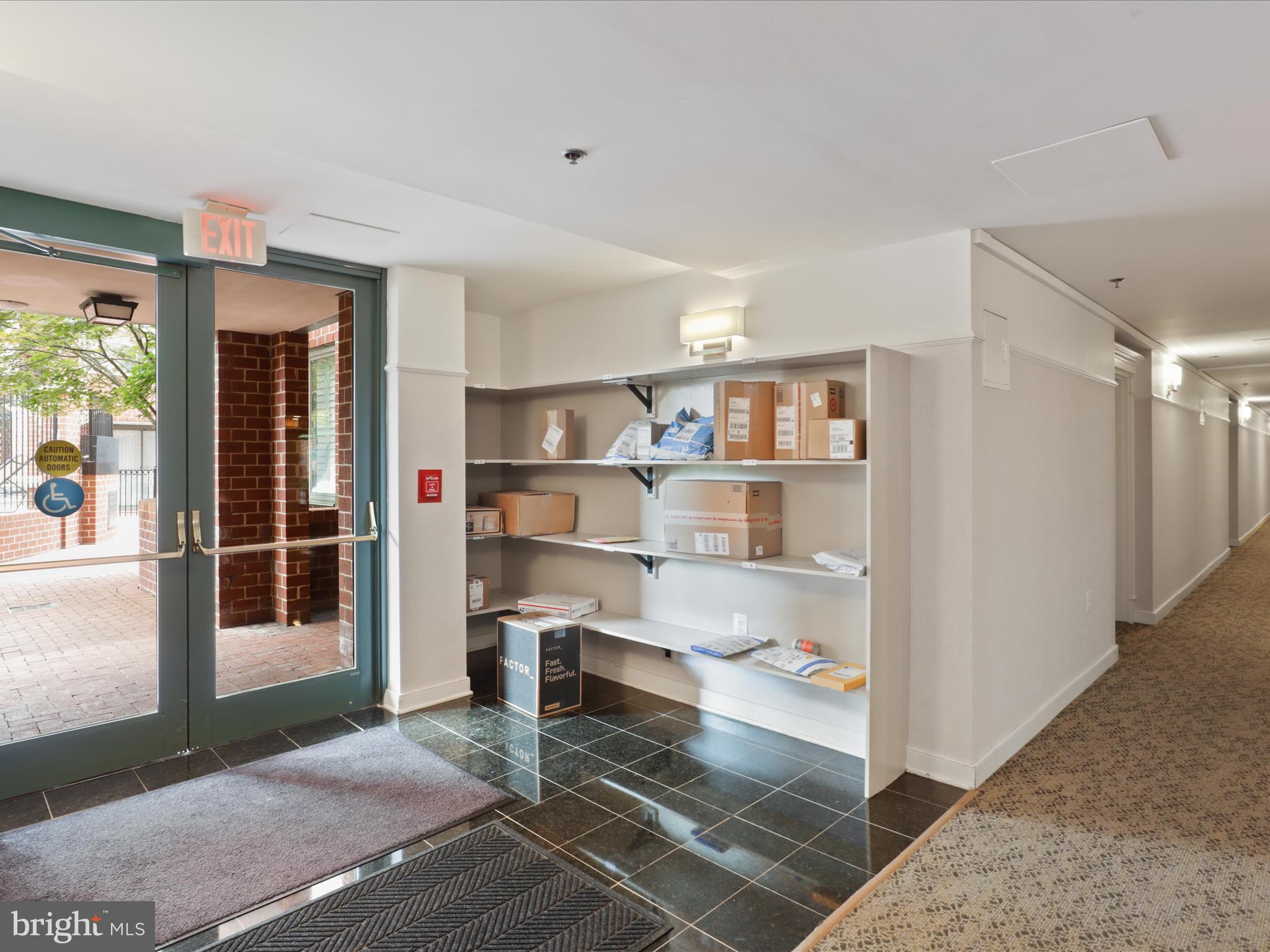 1045 N Utah St #2-404