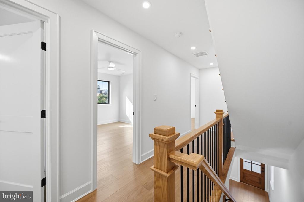 1227 N QUINCY STREET