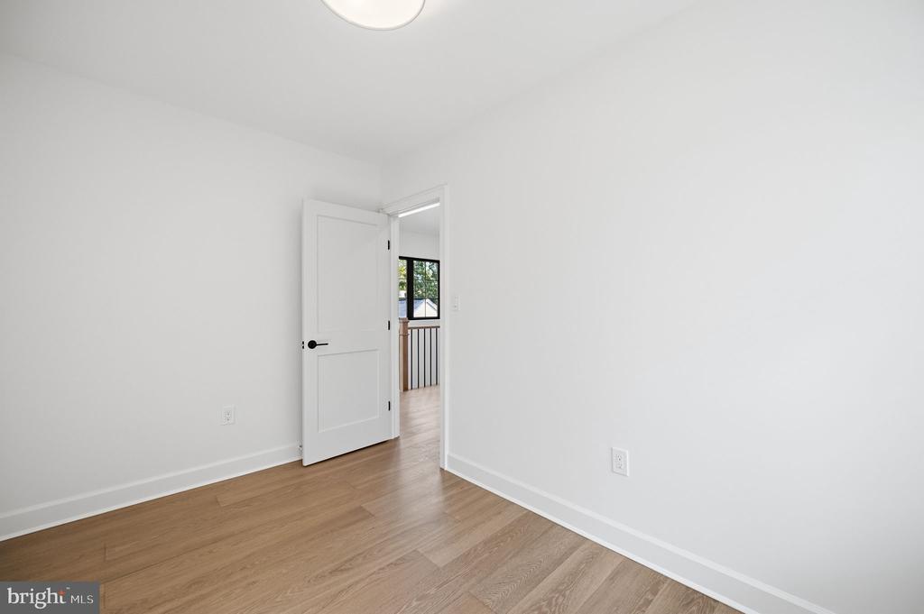 1227 N QUINCY STREET