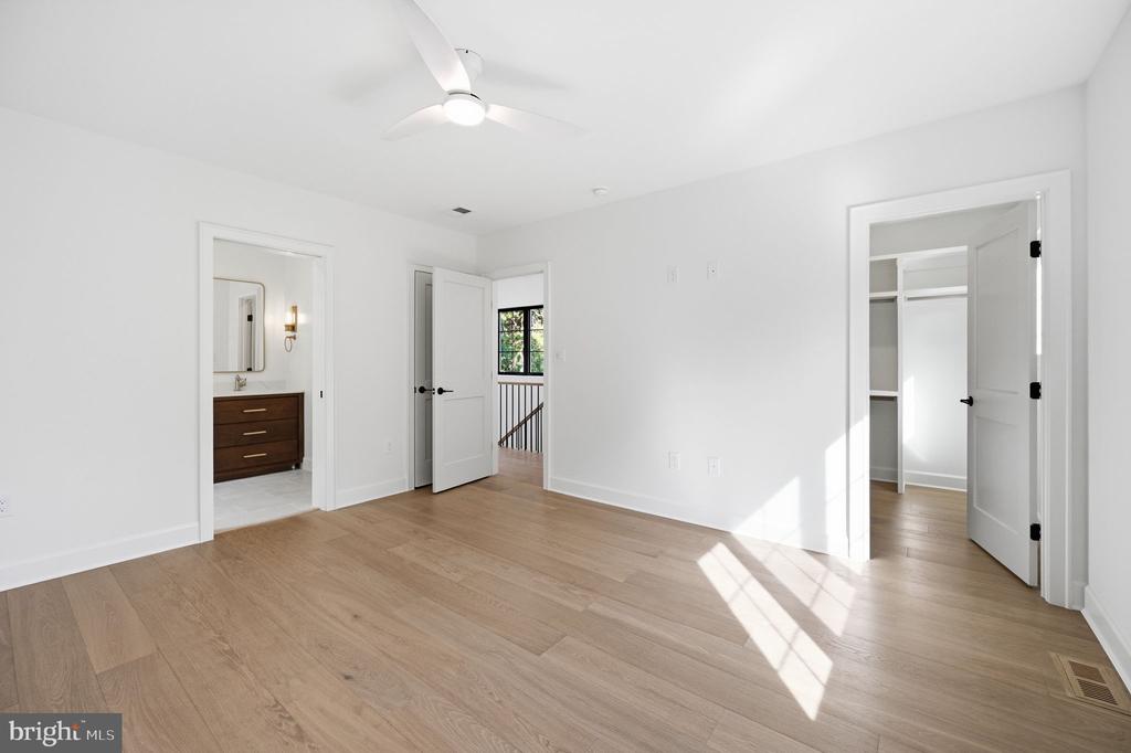 1227 N QUINCY STREET