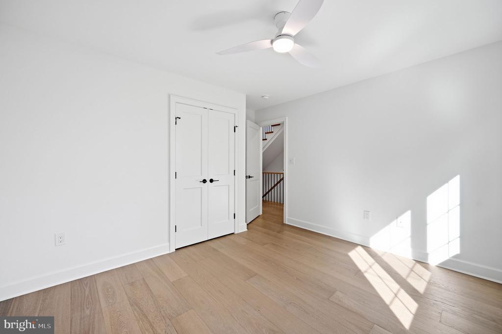 1227 N QUINCY STREET