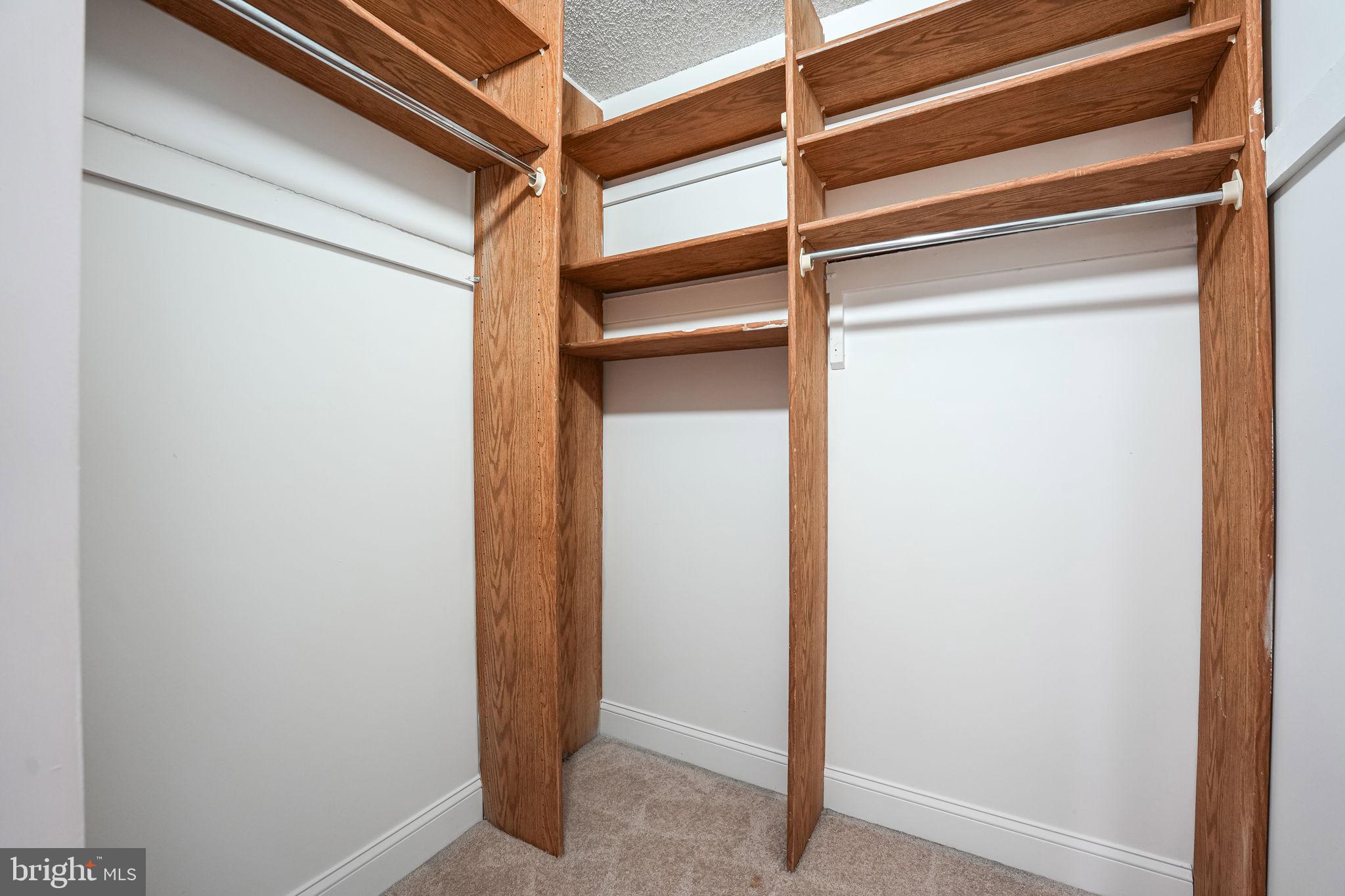 5300 Holmes Run Pkwy #306