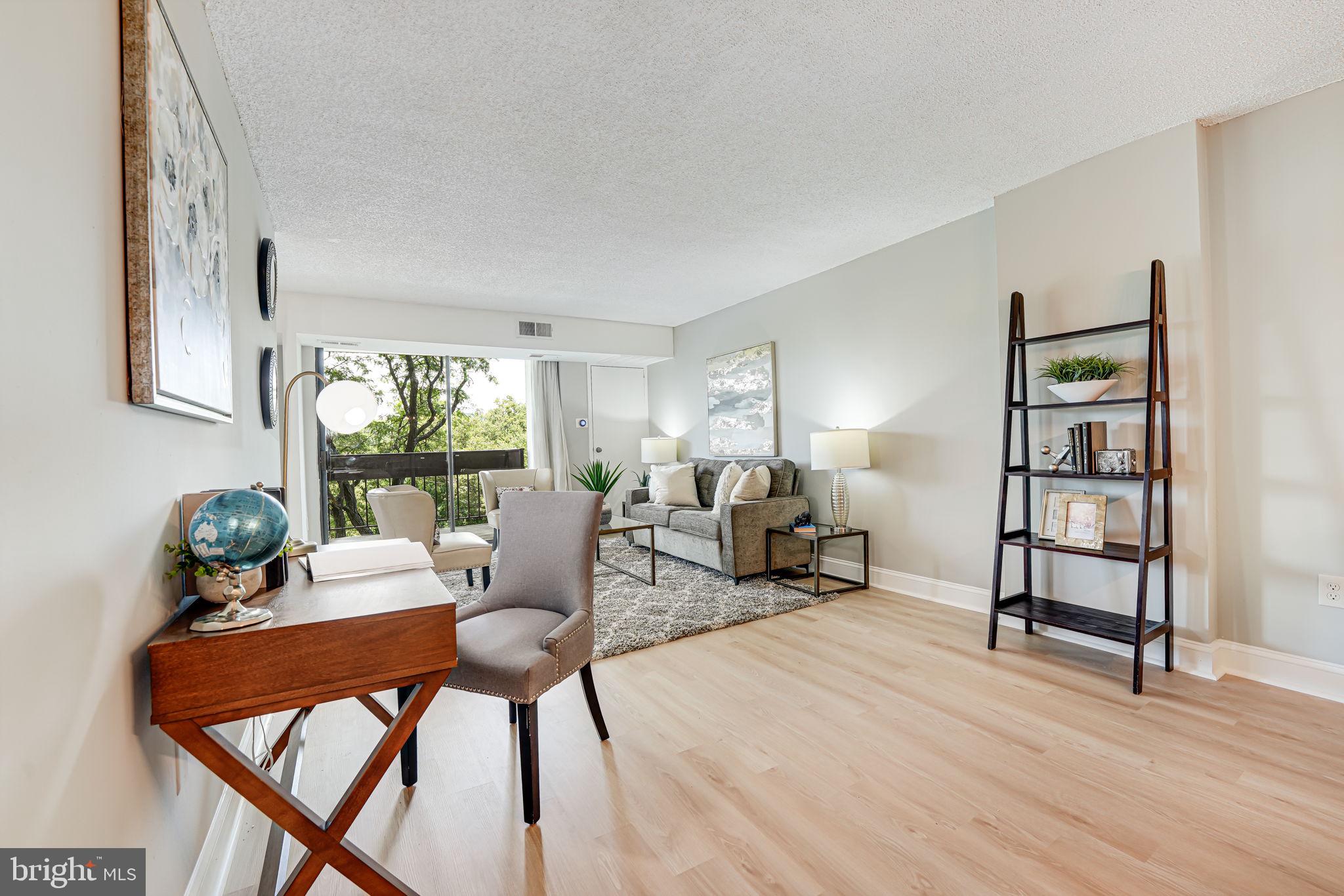 5300 Holmes Run Pkwy #306