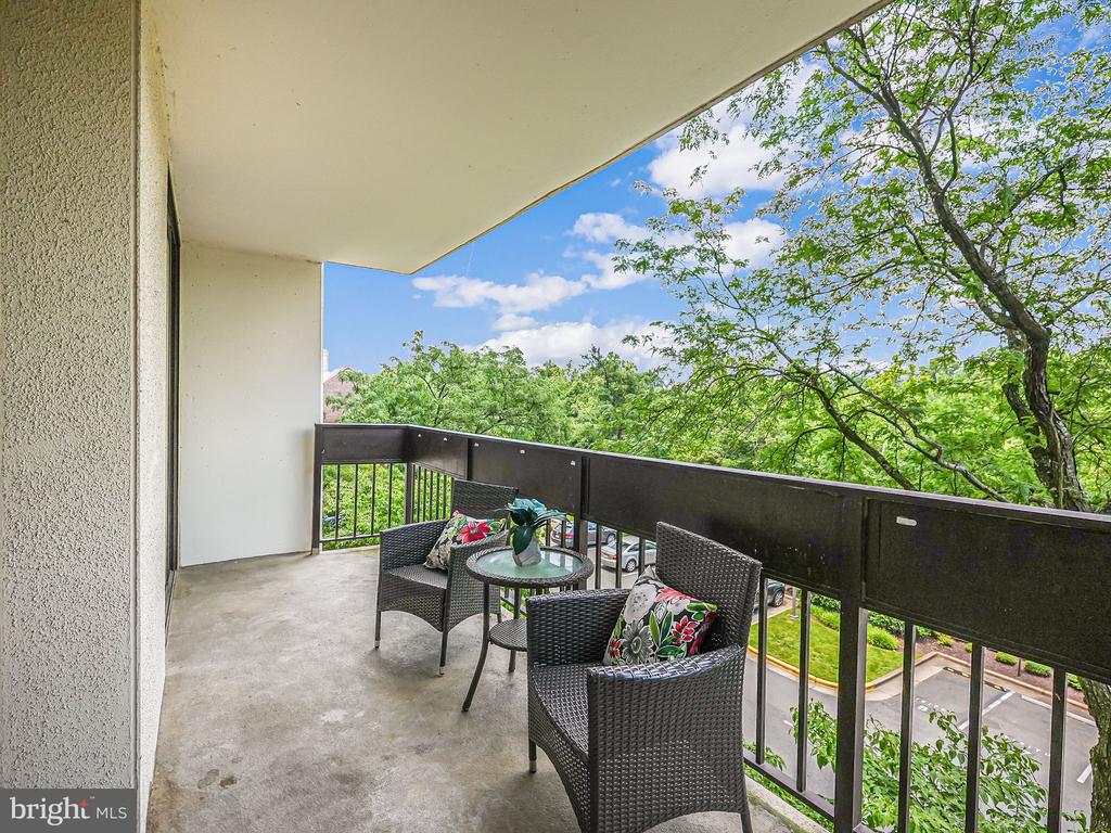 5300 Holmes Run Pkwy #306