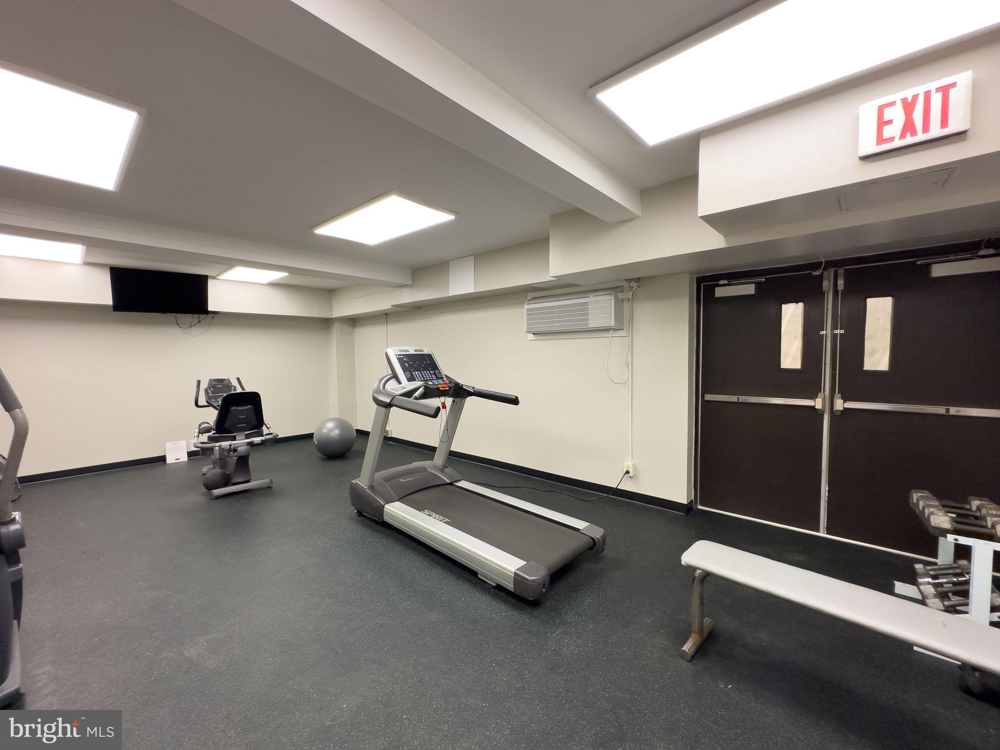 5300 Holmes Run Pkwy #306